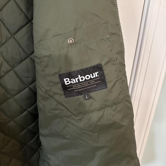 Barbour Sage Quilted Jacket with Dark Collar - Picture 4 of 5